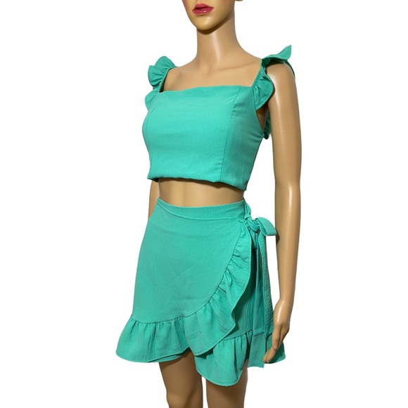 Blue Blush Dresses & Skirts - Blue blush 2  piece,  Skirt and top size s…